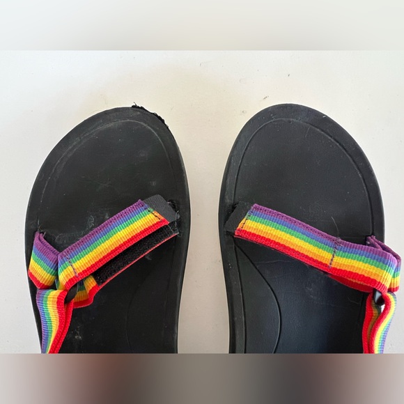 Teva Kid's Unisex Hurricane Xlt 2 Sandals Water Shoes, Rainbow and Black, size 3 - Picture 8 of 13